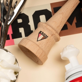 Kendama Krom STROGO Neapolitan Vanilla