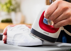 Cricut EasyPress Mini, Presa termica compacta pentru călcat vinil